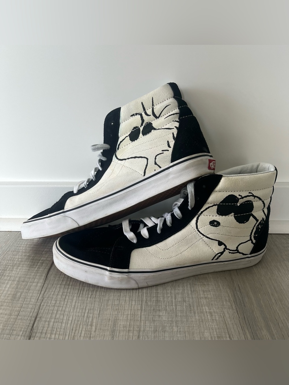 Vans Peanuts SK8-HI Reissue Joe Cool
Snoopy Woodstock Black White Mens Size 16
